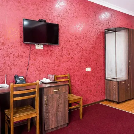 Hotel Georgian House à Koutaïssi Extérieur photo
