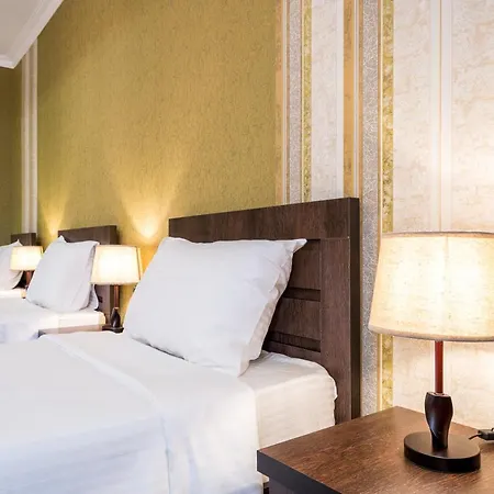 Hotel Georgian House à Koutaïssi Extérieur photo