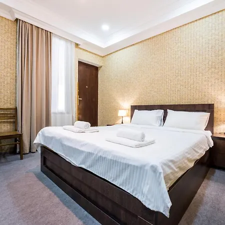 Hotel Georgian House à Koutaïssi Extérieur photo