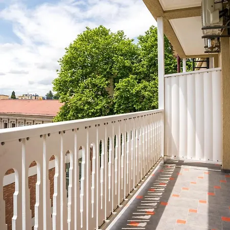 Hotel Georgian House à Koutaïssi Extérieur photo