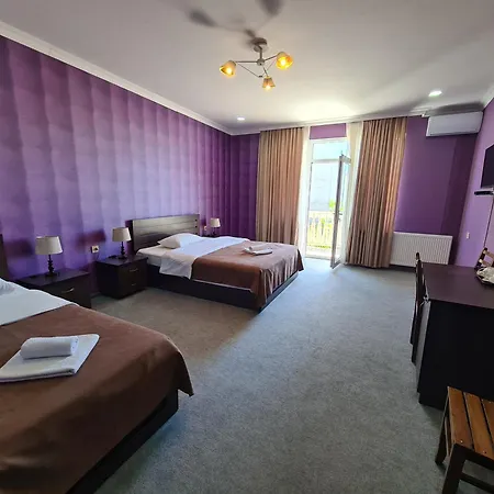 Hotel Georgian House à Koutaïssi Extérieur photo